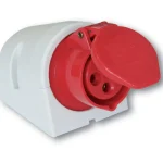 Famatel Sähköasennustarvikkeet-Pistorasia 5-napainen 32A 400 V