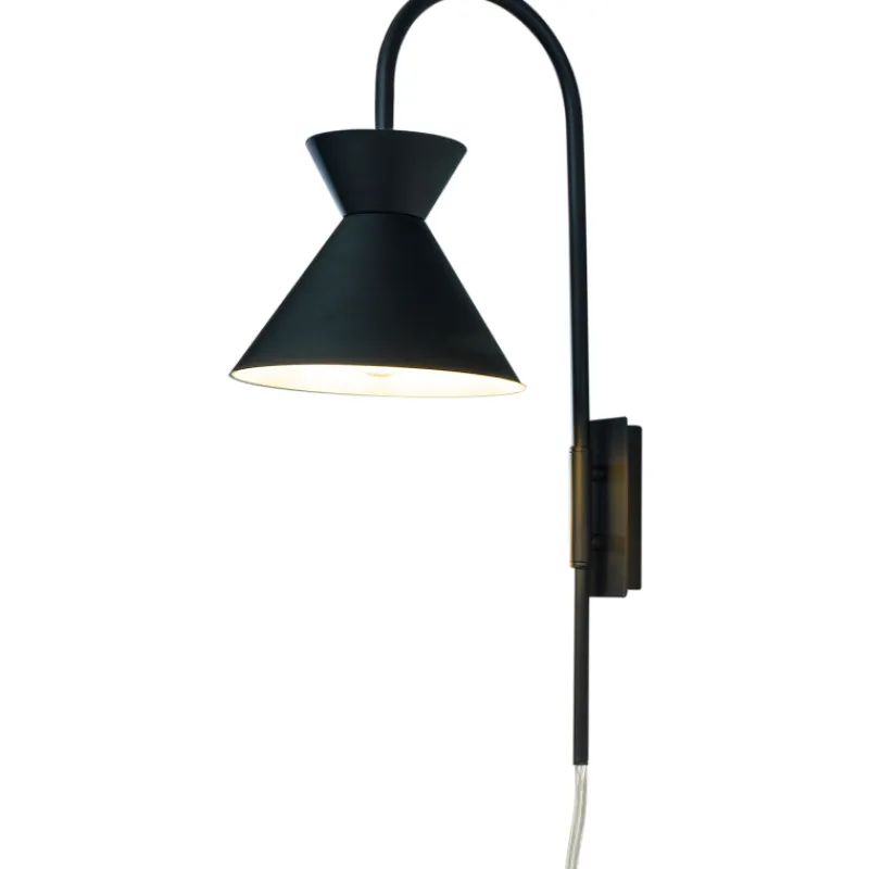 seinvalaisin-aneta-lighting-co-JmNyqJRS-0.webp Aneta Lighting Sisävalaisimet-Seinävalaisin Coni, Musta