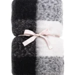 Miny Sisustustyynyt Ja Huovat-Torkkuhuopa 127 X 152 Cm Musta/valkoinen