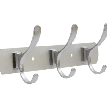 Pisla Ripustus-Vaatenaulakko 203 Alumiini/mattakromi, 3 Koukkua